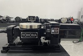 YOHOMA五軸轉臺175系列，配三菱鉆攻機